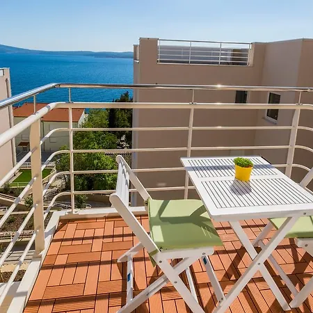 Crikvenica Residence Apartments And Rooms