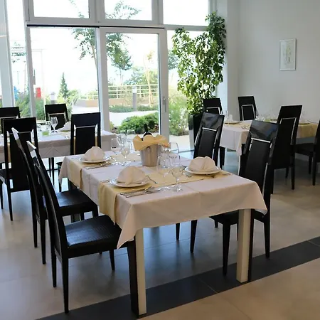 Crikvenica Residence Apartments And Rooms