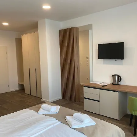 Crikvenica Residence Apartments And Rooms *