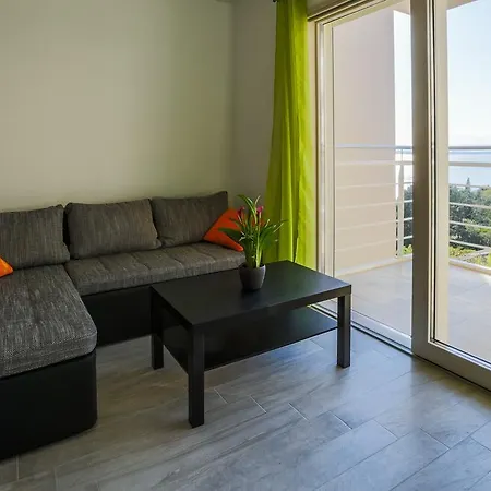 Crikvenica Residence Apartments And Rooms