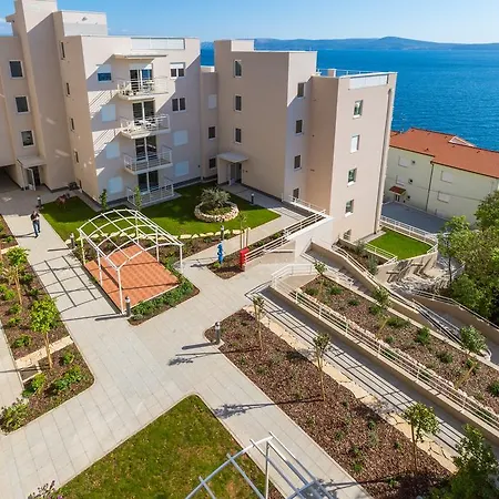 Crikvenica Residence Apartments And Rooms
