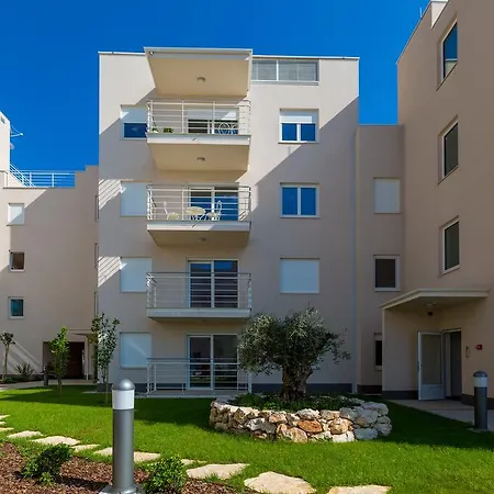 Crikvenica Residence Apartments And Rooms Crikvenica